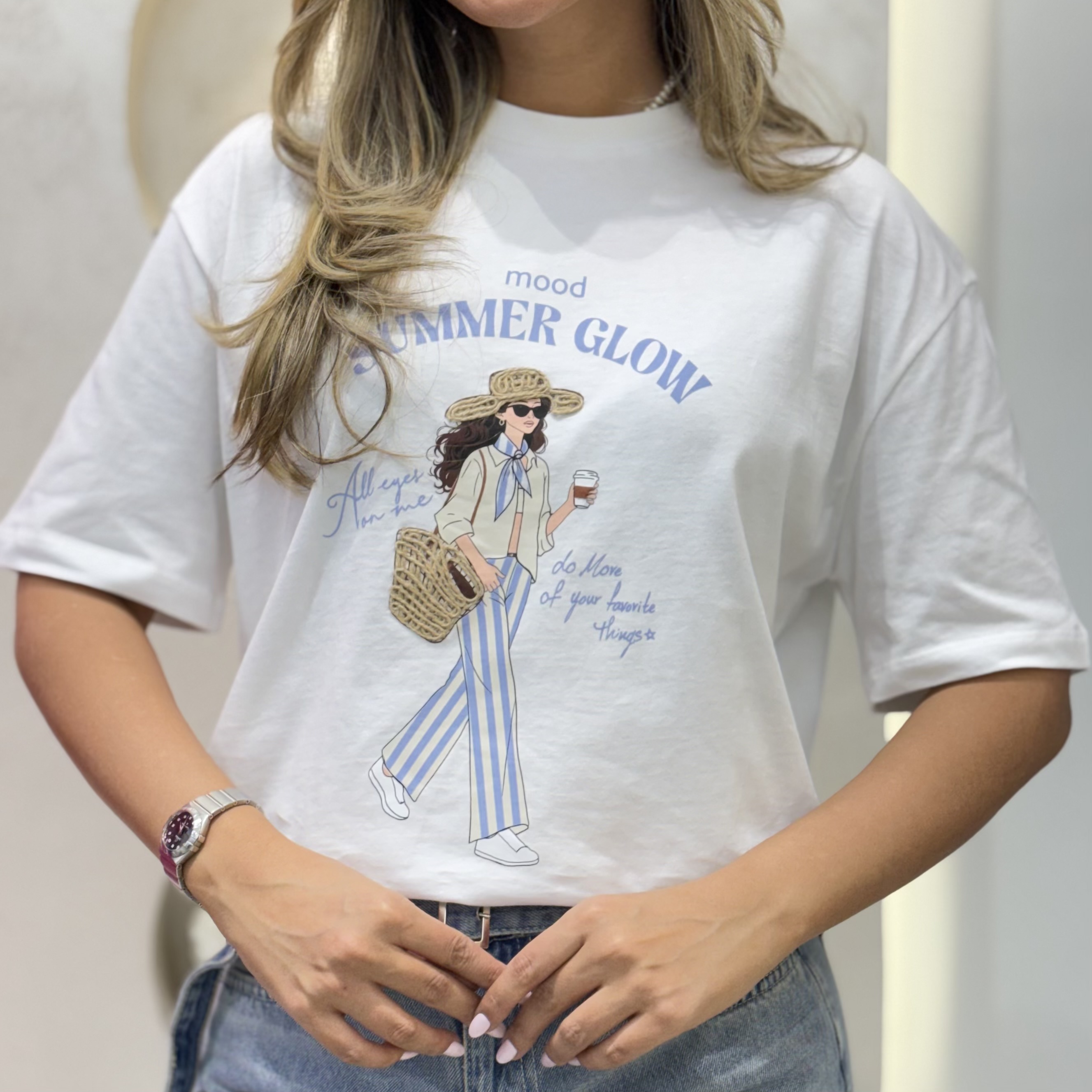 تیشرت طرح دختر کلاه دار