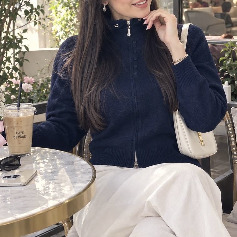 ژاکت زیپ‌دار دکمه‌نما