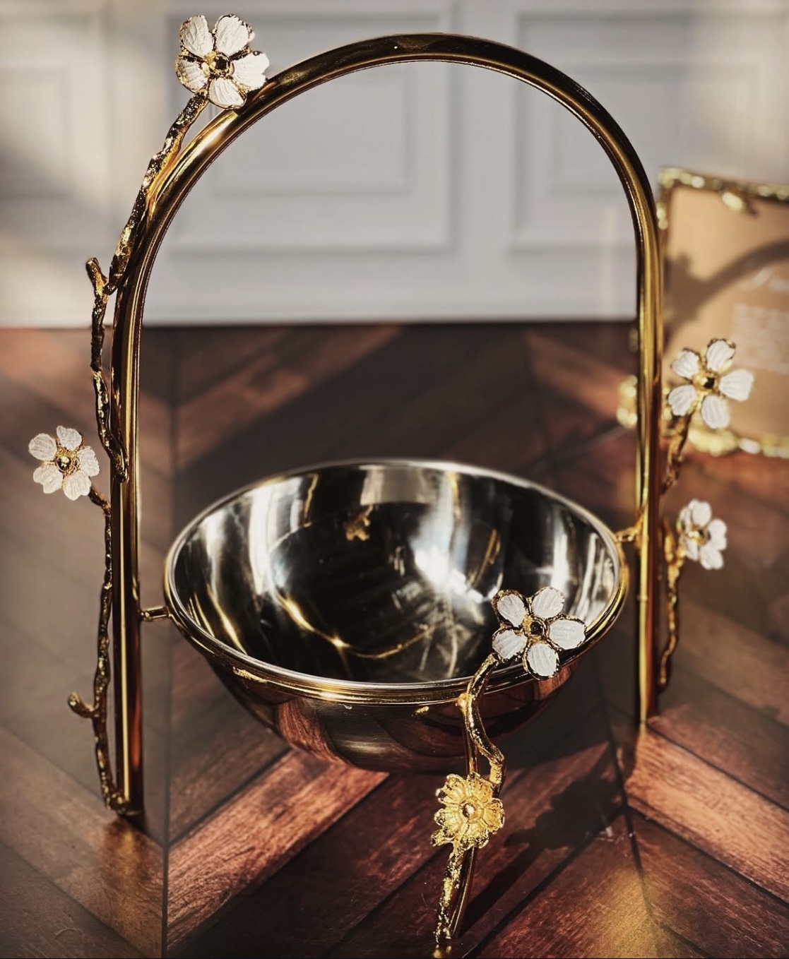 آجیل خوری طرح نسترن